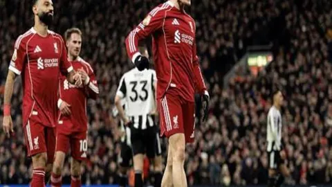 孙颖莎轻取徐孝元，乒乓球夺冠背后：球技欠佳？女子偶像团体等你加入！